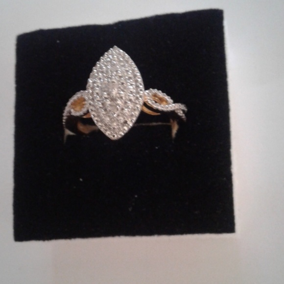 Ring - Picture 2 of 2